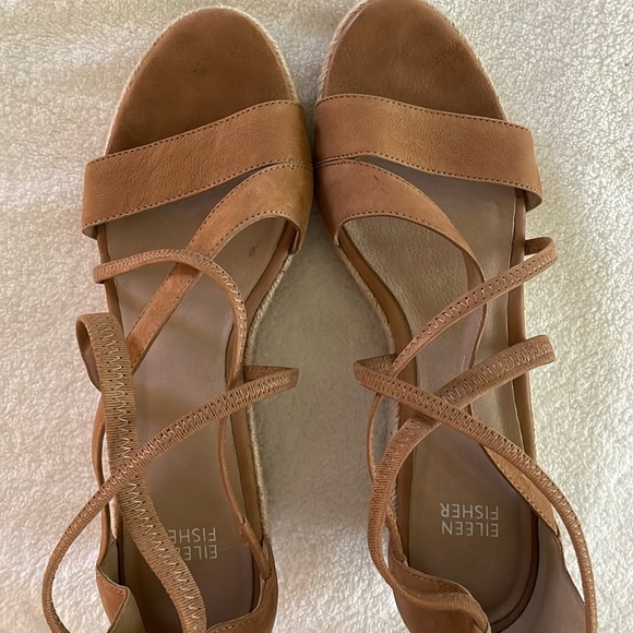 Eileen Fisher Wanda Tan wedge shoe. Worn once. - Picture 4 of 4